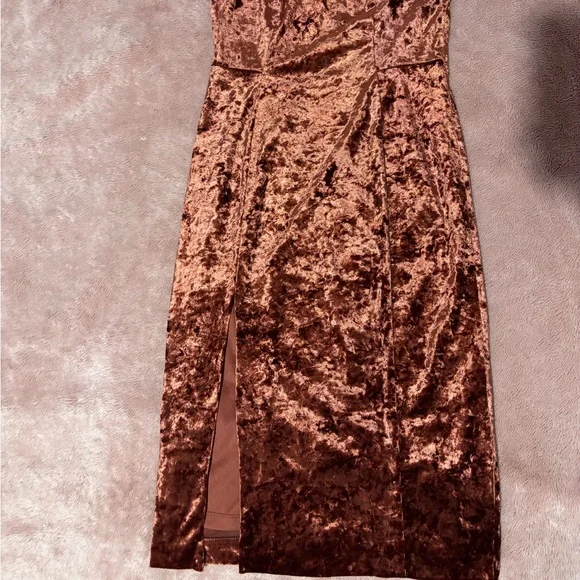Maggy London Burnt Red Crushed Velvet Cold Open Shoulder Dress Sz 4 - Picture 4 of 14